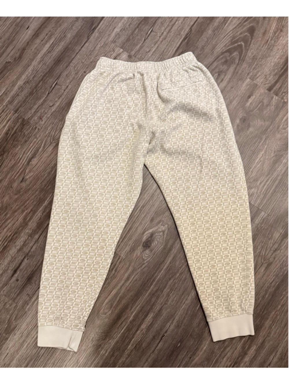 Nike Men’s All-Over Logo Tan Khaki/Beige Jogger Sweatpants Size M - Picture 6 of 7